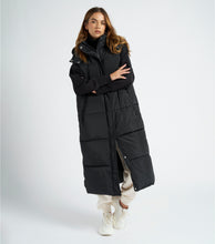 Load image into Gallery viewer, BLACK LONGLINE PUFFER GILET