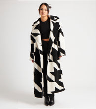Load image into Gallery viewer, BORG DOGTOOTH COAT