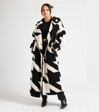 Load image into Gallery viewer, BORG CROMBIE DOGTOOTH COAT
