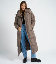 Load image into Gallery viewer, MINK MAXI PUFFER COAT
